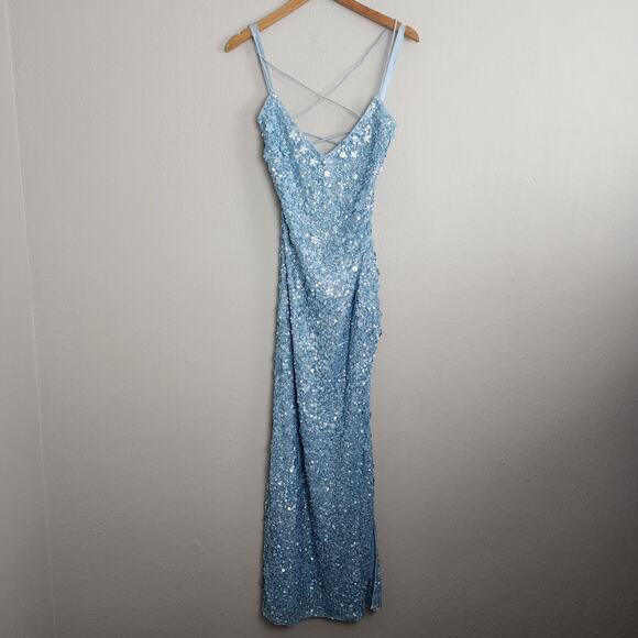 NWOT Mac Duggal Ieena Sequin Gown M Ice Blue Sweetheart Lace-Up High Slit Formal - Picture 5 of 15